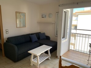 TV - SPECTACULAR POOL-GARDEN, SEA VIEW, WiFi, PARKING, CABLE TV. HUT-027623  (L´escala)