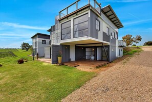 บริเวณภายนอก