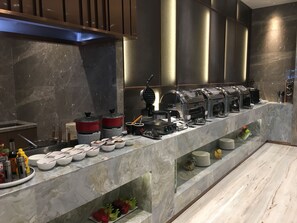 Dagelijks ontbijtbuffet (toeslag)