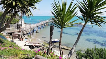 In Strandnähe, Liegestühle