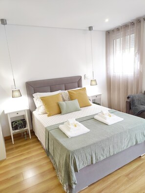 Iron/ironing board, free WiFi, bed sheets