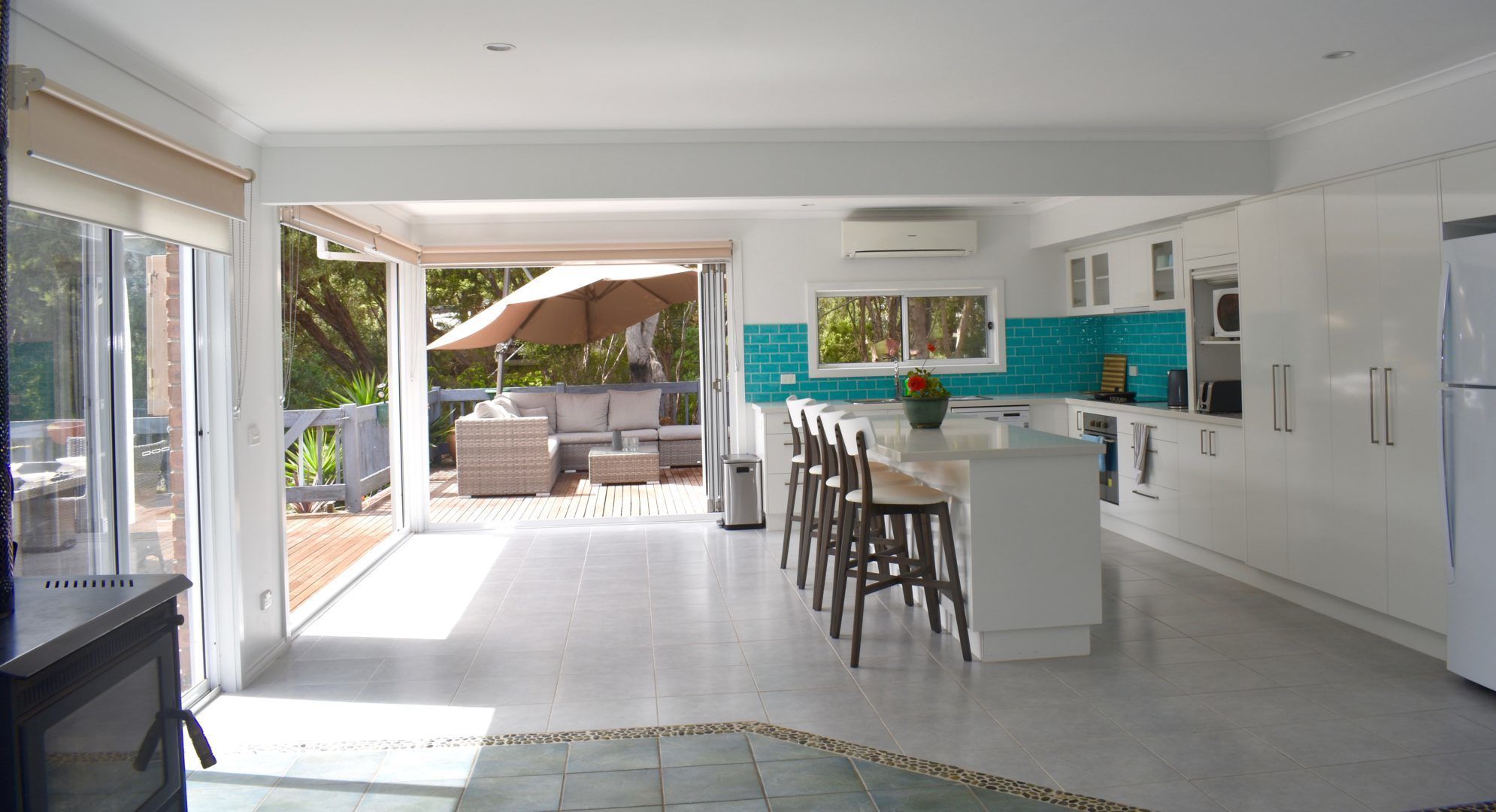 House, 3 Bedrooms | Private kitchen | Full-sized fridge, microwave, oven, stovetop