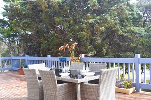 House, 3 Bedrooms | Balcony