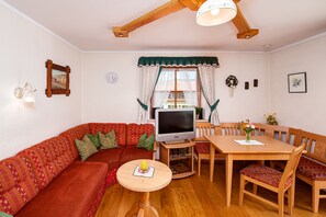 Lecteur de DVD, table de tennis de table