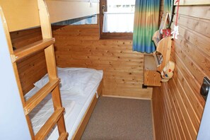 2 Schlafzimmer, Reisekinderbett, WLAN