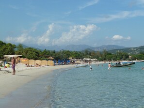 Vlak bij het strand