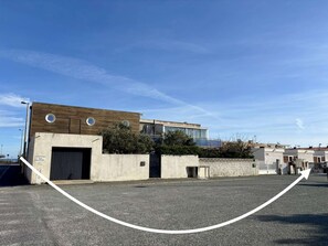 Nicht klassifiziertes Bild, 2 von 12, Schaltfläche