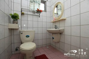 Deluxe Double Room | Bathroom - Song Lin Homestay (Dongshan)