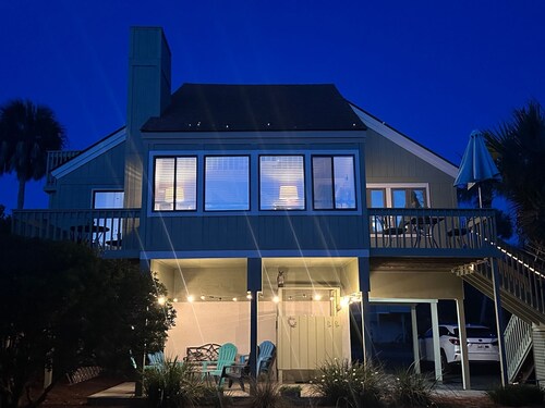 Beautiful Sealoft Villa! Close to the Beach! Great Marsh Views! Amenity access included!