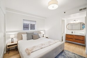2 chambres, fer et planche à repasser, lit parapluie, Wi-Fi gratuit