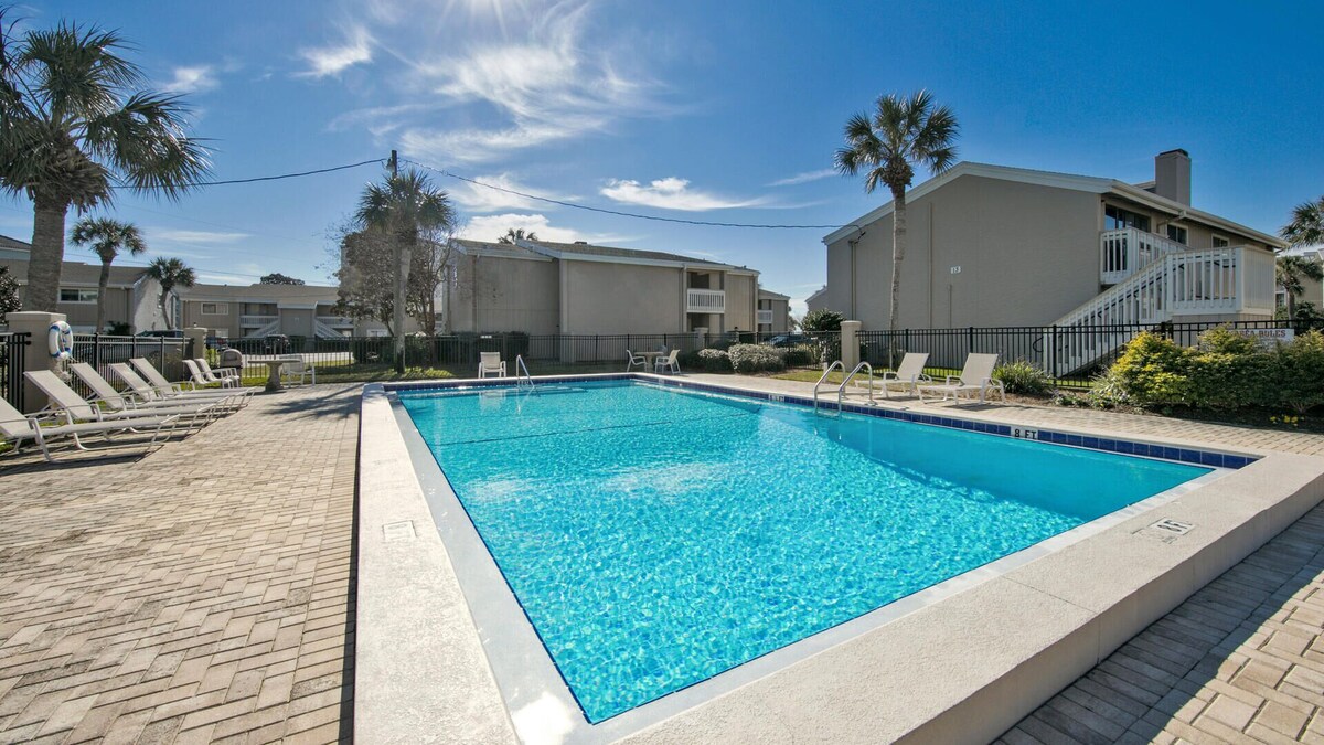 Photo 36 of Beach Service Included, Private Beach, Chateau La Mer 10E!