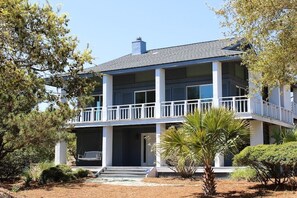 Exterior - 5 BR Home! Sleeps 9! Across from Boardwalk to the Beach! Amenity Cards! (Seabrook Island)