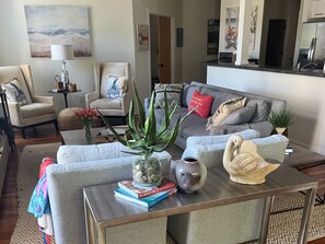 TV - Gorgeous & Sophisticated Villa! Golf Views! Lovely Decor!  Amenities included! Pet Friendly (Seabrook Island)