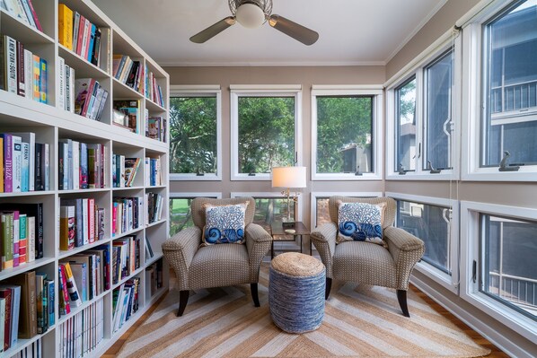 Interior - Gorgeous & Sophisticated Villa! Golf Views! Lovely Decor! Access to All Amenities! Pet Friendly (Seabrook Island)