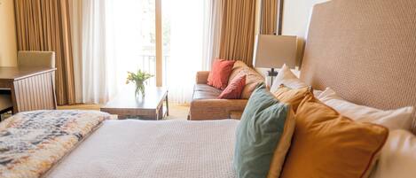 1 quarto, escrivaninha, ferros/tábuas de passar roupa, Wi-Fi de cortesia