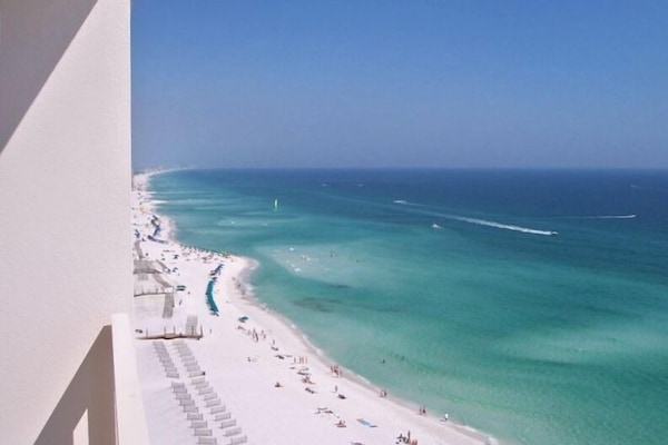 Directly Gulf front, east view from the balcony