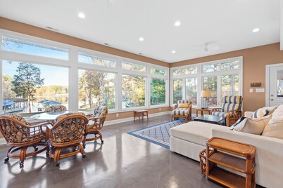 CONNECT & RETREAT at Hyco Hangout!