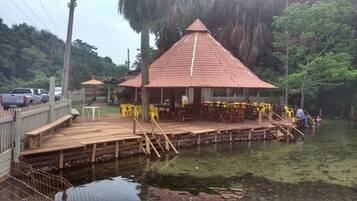 Lago