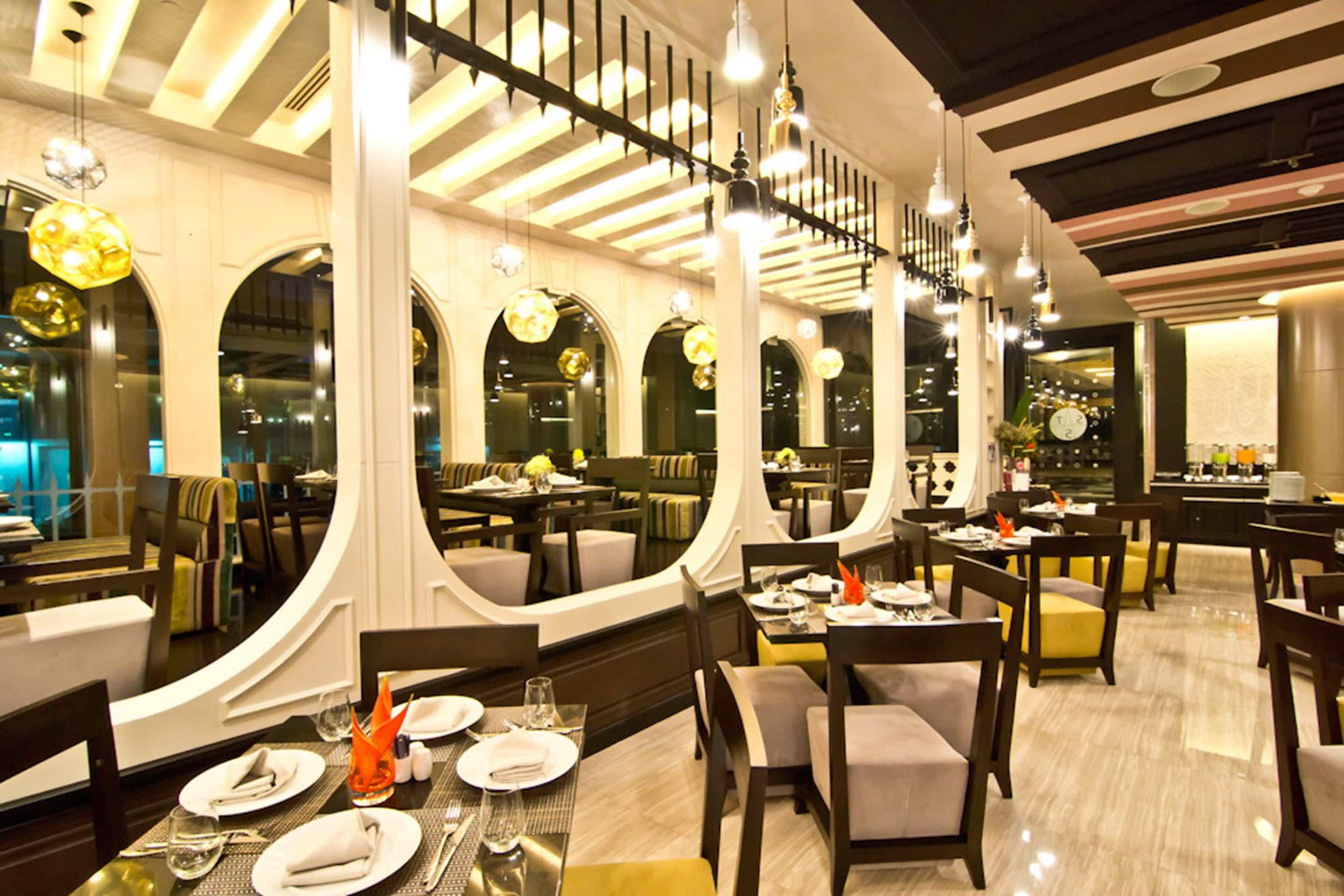 Dagelijks ontbijtbuffet (THB 500 per persoon)