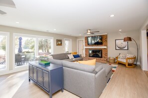 TV, fireplace, offices, printers