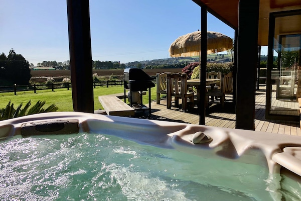 Exclusive-hus - 3 soveværelser - boblebad - udsigt til have | 2 soveværelser, individuelt design, individuel indretning, skrivebord