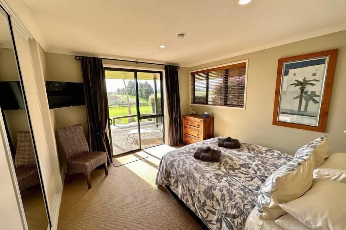 2 habitaciones, decoración personalizada y muebles diferentes