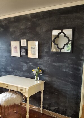 Interior - MAGNOLIA COTTAGE BY DISCOVERY PARK (Seattle)