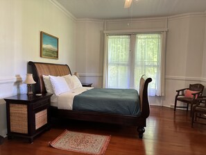 2 chambres, fer et planche à repasser, lit parapluie, Wi-Fi gratuit