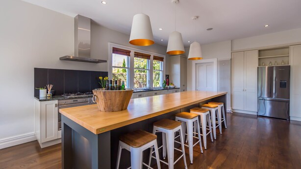 Villa, 5 chambres, vue jardin | Restauration dans la chambre