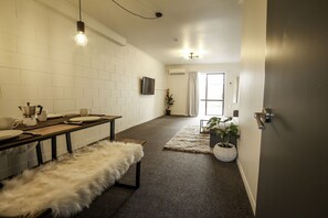 Classic House, 1 Bedroom | Living area