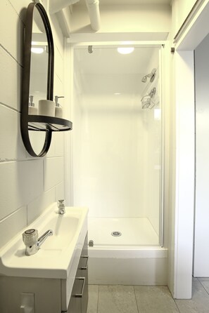 Classic House, 1 Bedroom | Bathroom