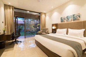 Chambre Deluxe Double ou avec lits jumeaux, non-fumeurs | Minibar, coffres-forts dans les chambres, bureau, chambres insonorisées