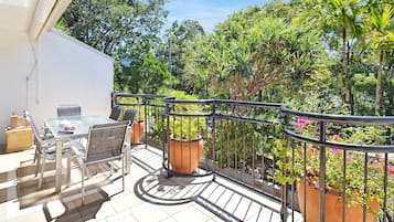 Apartment, 2 Bedrooms, Garden View | Balcony