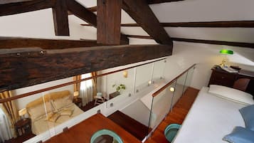 Junior Suite | 1 bedroom, down duvets, minibar, individually furnished