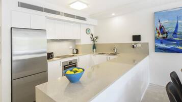 Apartment, 3 Bedrooms, Pool View (Apartment 01) | Private kitchen | Full-sized fridge, microwave, oven, stovetop