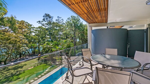 Apartment, 2 Bedrooms, Pool View | Balcony