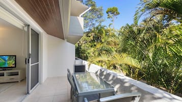 Apartment, 2 Bedrooms, Pool View (Unit 5) | Terrace/patio