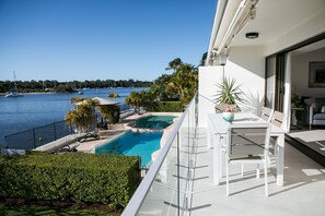 Alberca al aire libre 