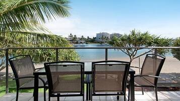 Apartment, 2 Bedrooms, River View | Balcony