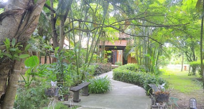 SaimoonburyResort
