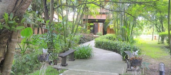 SaimoonburyResort