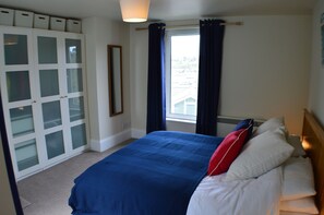 House, 2 Bedrooms, River View, Courtyard Area
