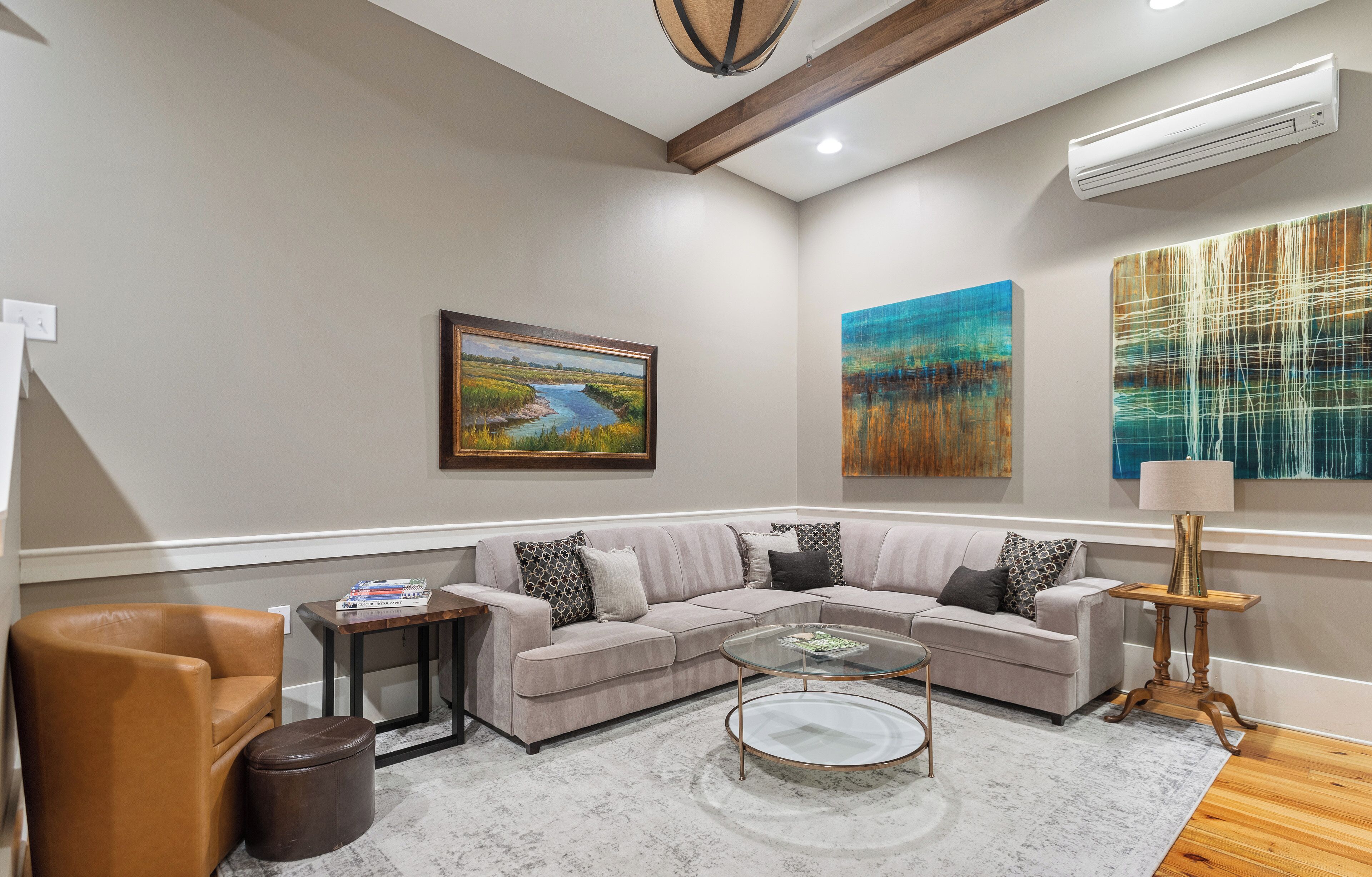 Télévision, espaces bureaux