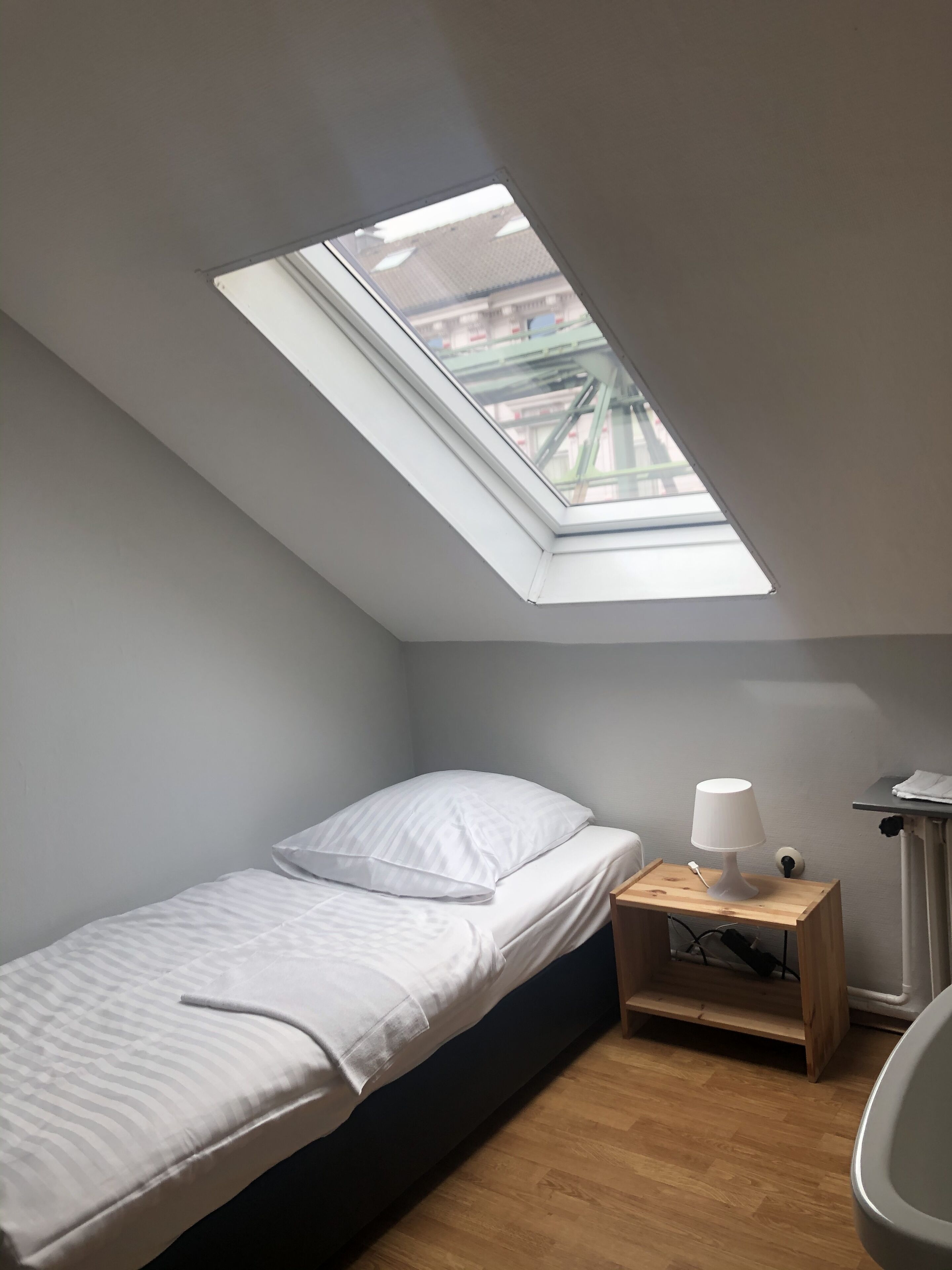 Desk, free WiFi, bed sheets
