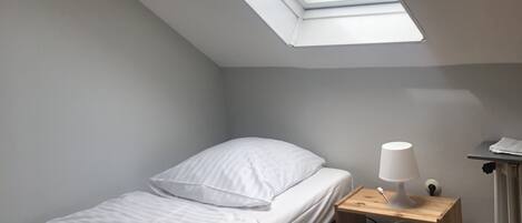 Single Room, Shared Bathroom