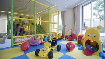 Children’s play area – indoor