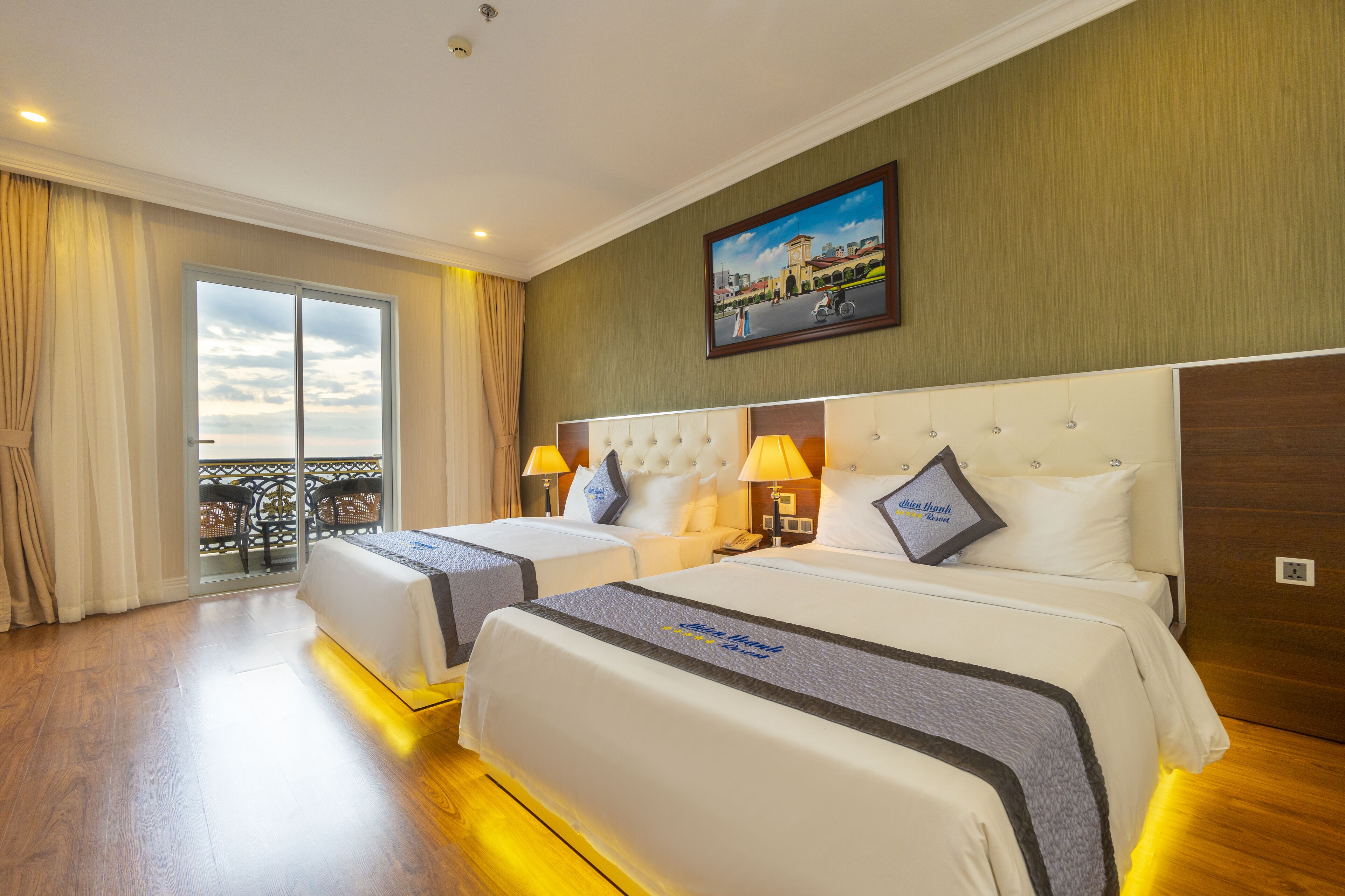 suite twin sea view | premium bedding, minibar, in-room safe, desk