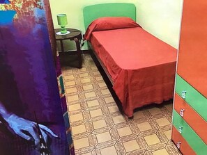 Einzelzimmer | 1 Schlafzimmer, hochwertige Bettwaren, Minibar, Zimmersafe