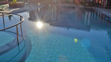 Alberca al aire libre por temporada