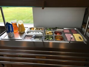 Free daily continental breakfast  - Dalakot (Budardalur)